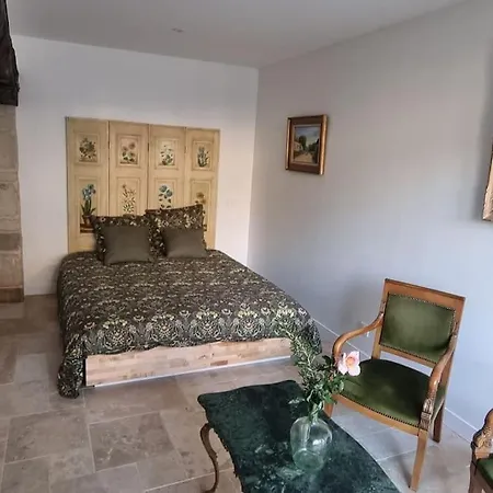 De La Maison Rouge * Saint-Christophe-sur-le-Nais