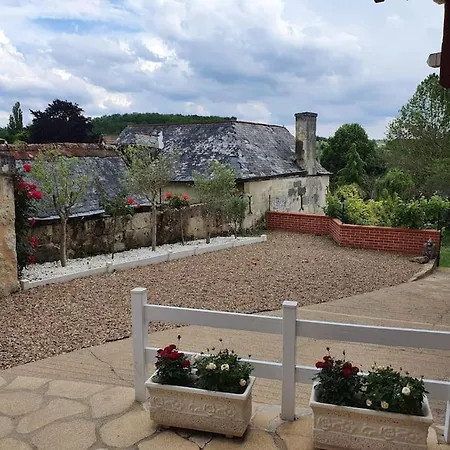 De La Maison Rouge Hotel *