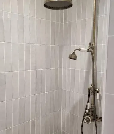 De La Maison Rouge * Saint-Christophe-sur-le-Nais