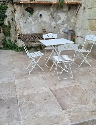 De La Maison Rouge